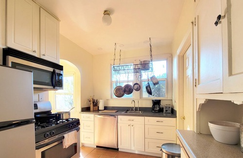 Dimond House | Cozy Home convenient location