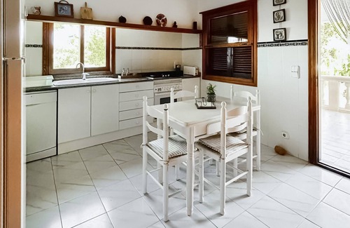 Urbanizacion Mont Ferrutx House | Cozy home in Artá with WiFi