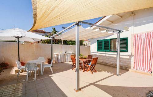 Caucana-finaiti-casuzze-finaiti Nord House | Cozy Home In Caucana With House A Panoramic View