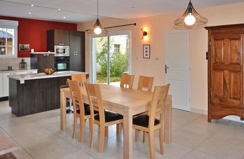 Cavillargues House | Cozy home in Cavillargues