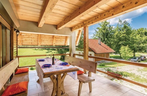 Delnice House | Cozy home in Delnice with kitchen