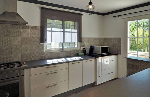 Eyragues House | Cozy home in Eyragues