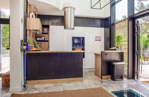 Gemenos House | Cozy home in Gémenos with WiFi