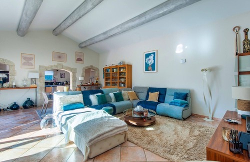 Graveson House | Cozy home in Graveson with WiFi