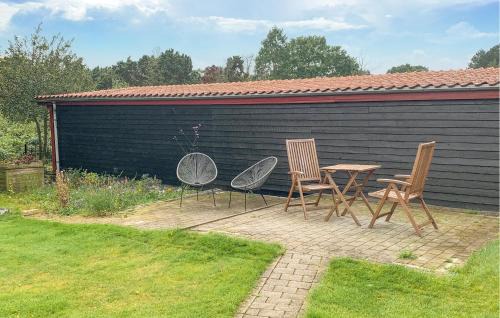 Grena Strand House | Cozy Home In Grenaa With Wifi