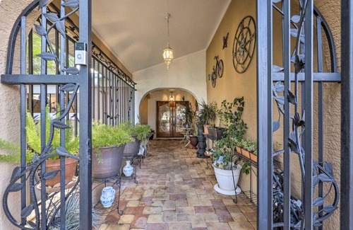 Bearss Plaza House | Cozy Home in Heart of Tampa with Lanai and Pool!