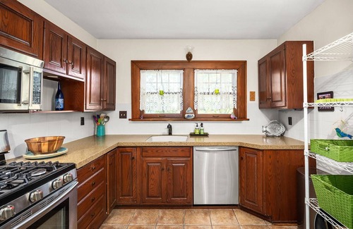 Des Moines House | Cozy Home in Historic Westwood Neighborhood