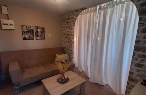 Karystos Apartment | Cozy home in Karystos-Bouros