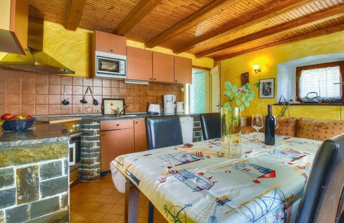 Kastel House | Cozy home in Kastel with WiFi