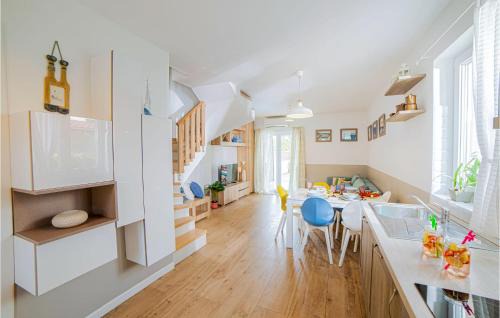 Klimno House | Cozy Home In Klimno With Wifi