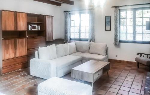 La Tranche-sur-Mer House | Cozy Home In La Tranche-Sur-Mer