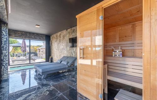 Kapelica House | Cozy Home In Labin With Sauna
