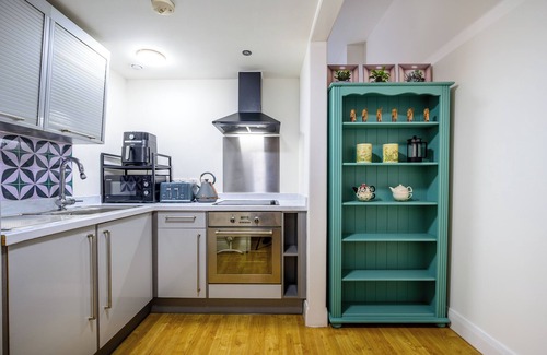 St George's Quarter Apartment | Cozy home in Liverpool City Centre - Peaceful Sleep!