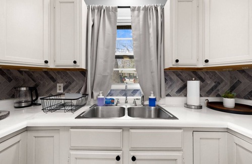 Oak Ridge House | Cozy Home in Oak Ridge w/3BR