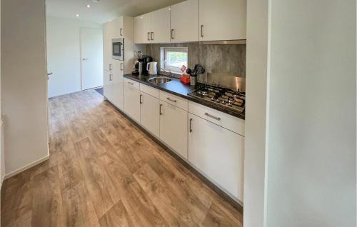 Otterlo House | Cozy Home In Otterlo With Wifi