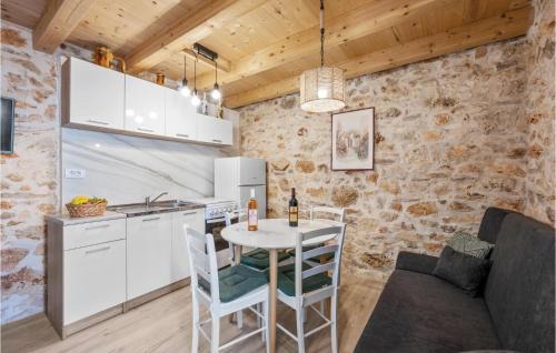 Primosten House | Cozy Home In Primosten With Wifi