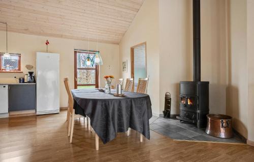 Spøttrup House | Cozy Home In Spøttrup With Sauna