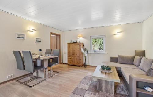 Stolpe auf Usedom House | Cozy Home In Stolpe-Usedom With Wifi