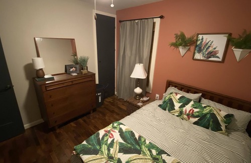 Waleska House | Cozy home in the heart of Waleska! Right beside Reinhardt University.