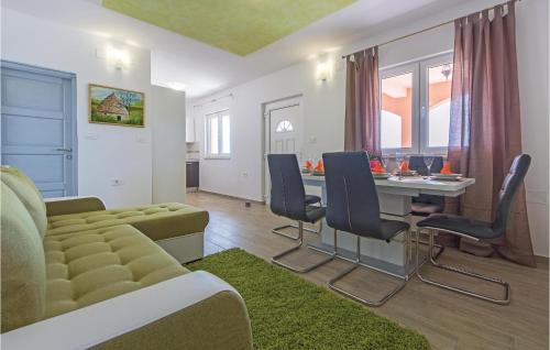 Gajana House | Cozy Home In Vodnjan With Wifi