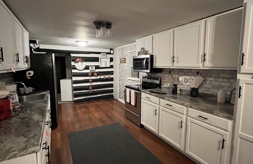 Pennington Gap House | Cozy home located in the heart of Pennington Gap Va. Pet friendly.