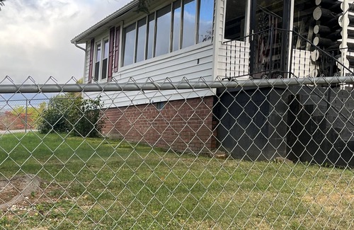 Pennington Gap House | Cozy home located in the heart of Pennington Gap Va. Pet friendly.