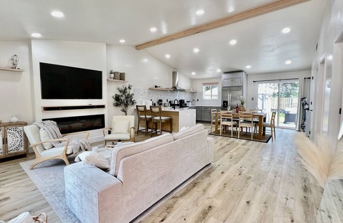 Camden House | Cozy Home Minutes From Downtown