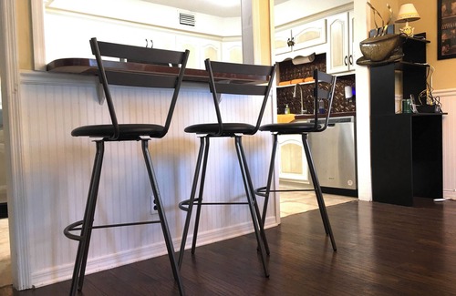 Northside House | Cozy home near airport and zoo, pet-friendly