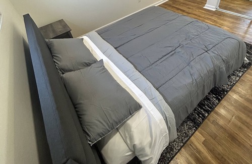 Columbus House | Cozy home near Downtown Columbus