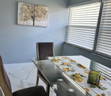 Sunset Park House | Cozy Home near Downtown Ft Myers