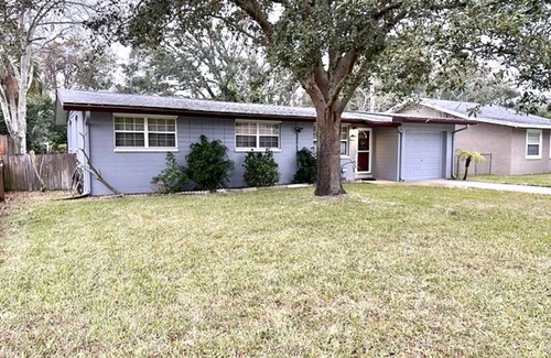 Holly Hill House | Cozy home near Pictona in Daytona