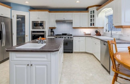 Valley Ridge House | Cozy Home on the route to Baff