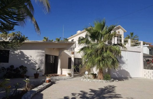 Buenavista Apartment | Cozy Home One Off the Beach