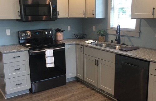 Beulah House | Cozy home, short walk to Crystal Lake