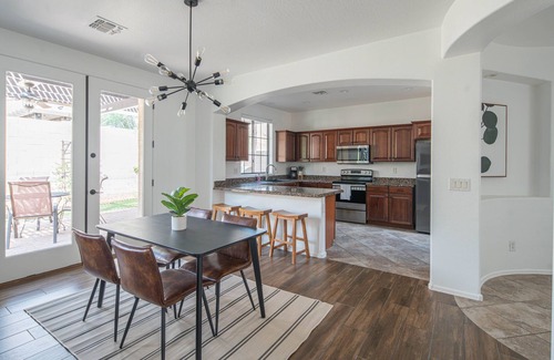 Sonoran Foothills House | Cozy Home w/Incredible Backyard, BBQ, Putting and Gas Fire Pit
