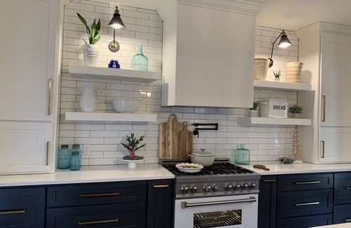 Oxford House | Cozy Home W/Privacy, Yet Minutes From All The Action