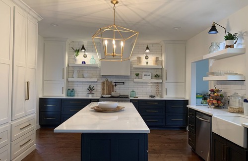 Oxford House | Cozy Home W/Privacy, Yet Minutes From All The Action