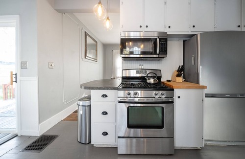 Fulton Heights House | Cozy Home Walkable to Everything GR Has to Offer!