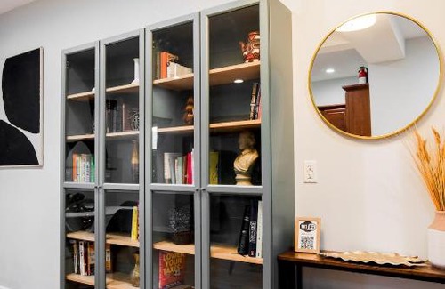 West New York Apartment | Cozy Home with Backyard & Fire Pit