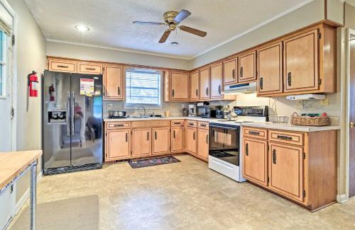 Oxford House | Cozy Home with Grill Walkable Oxford Location