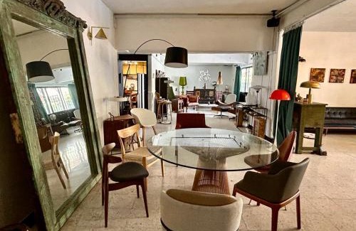 SS 2 Apartment | Cozy Homestay King Bed & Balcony SS2 PJ