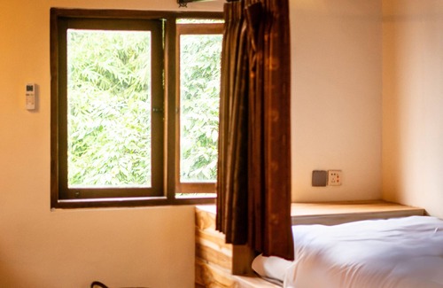 Umalas Hotel | Cozy Hostel. Male 4 Bed Dorm. Restup! Umalas