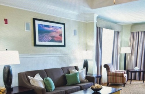 Kissimmee Apartment | Cozy hotel suite in fantastic Kissimmee with fitness room, AC