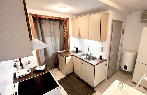 Korissia House | Cozy house at the beautiful port of kea. Su Casa Kea. Welcome at your home!