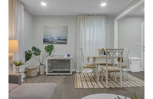 Hanahan House | Cozy House close to Charleston pet friendly