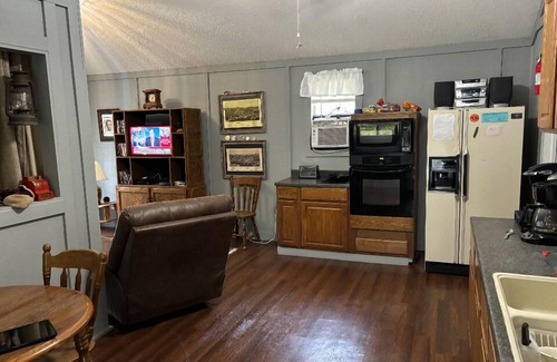 Montreal House | Cozy House (Hurley, WI/Ironwood, MI area)