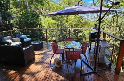 Araras Cottage | Cozy house in the Valley of the Vines. Among the trees, Immersed in nature.