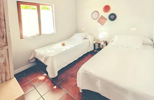 Canamero House | Cozy house in Cañamero of 86 m² with shared pool