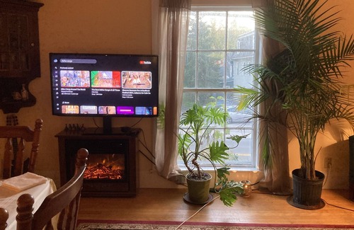 Montpelier House | Cozy house in downtown Capital City of Vermont