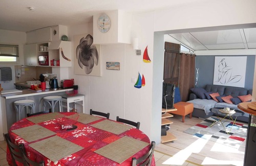 Erdeven Villa | Cozy house in Erdeven, near beach, enclosed garden, pets allowed, private parking